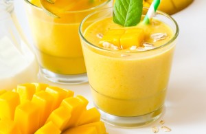 mango-Smoothie-Cool-Summer-Drinks