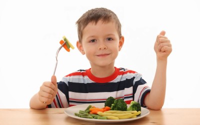 Mari Ajarkan Anak Mengonsumsi Sayur Sedini Mungkin